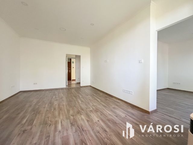 Felújított tégla lakás Újpesten!