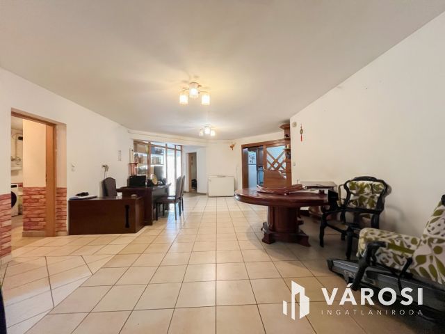 Többgenerációs család ház Rákoshegyen!
