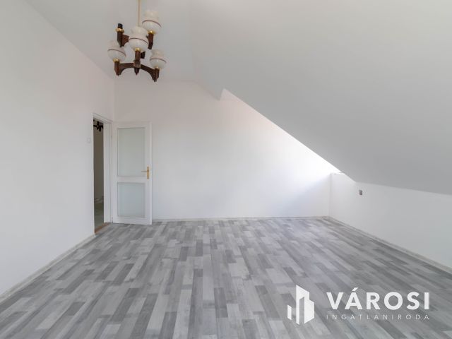 125 m2-es, nappali + 3 szobás családi ház eladó Horton