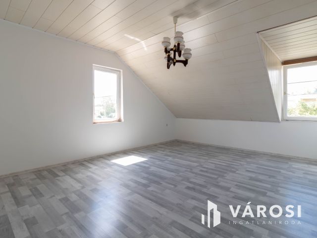 125 m2-es, nappali + 3 szobás családi ház eladó Horton
